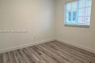 729 Meridian Ave, Miami Beach, FL 33139 - Photo 6