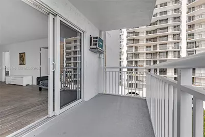 200 S Birch Rd #1015, Fort Lauderdale, FL 33316 - Photo 16