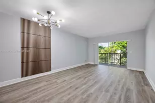 13980 NE 2nd Ct, Miami, FL 33161 - Photo 8