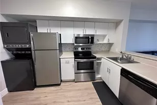 5077 NW 7th St, Miami, FL 33126 - Photo 6
