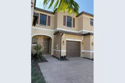 3470 W 106th Ter #3470, Hialeah, FL 33018 - Photo 1