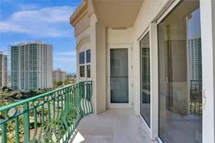 19900 E Country Club Dr, Aventura, FL 33180 - Photo 40