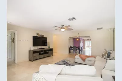 3134 Pierce St, Hollywood, FL 33021 - Photo 10