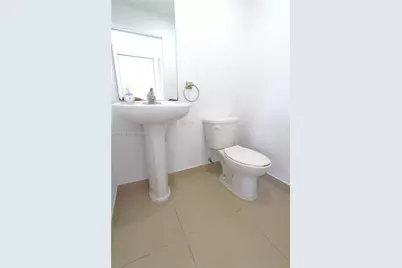 909 SW 15 Av #4, Miami, FL 33135 - Photo 12