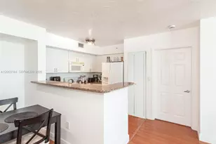 1155 Brickell Bay Dr, Miami, FL 33131 - Photo 12