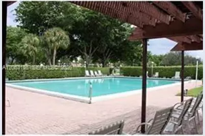 3100 W Rolling Hills Cir #101, Davie, FL 33328 - Photo 2