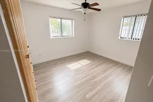 18150 NW 82nd Ave, Hialeah, FL 33015 - Photo 16