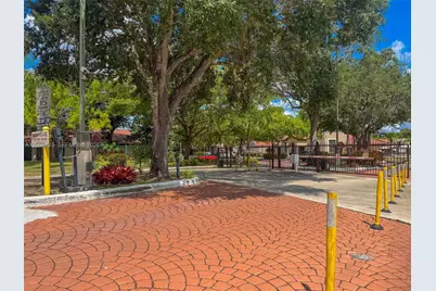 8987 W Sunrise Blvd, Plantation, FL 33322 - Photo 32