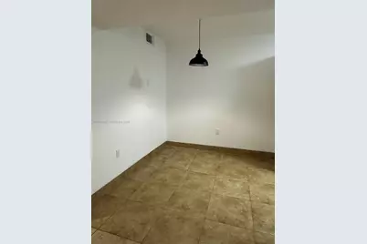 9491 S Palm Cir S #203, Pembroke Pines, FL 33025 - Photo 6