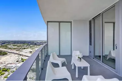 851 NE 1st Ave #3510, Miami, FL 33132 - Photo 10