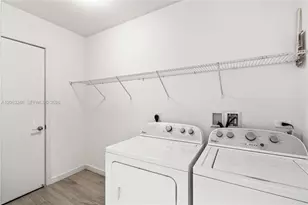 999 SW 1st Ave, Miami, FL 33130 - Photo 14