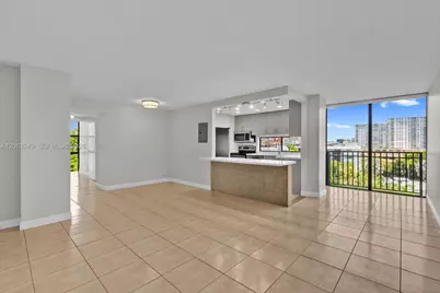 17021 N Bay Rd #705, Sunny Isles Beach, FL 33160 - Photo 4