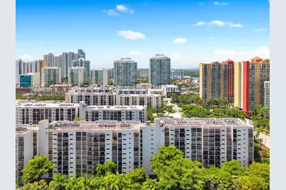 17021 N Bay Rd #705, Sunny Isles Beach, FL 33160 - Photo 2