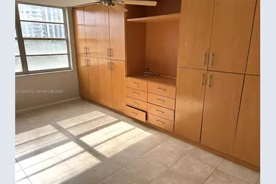 2801 NE 183rd St #508W, Aventura, FL 33160 - Photo 12