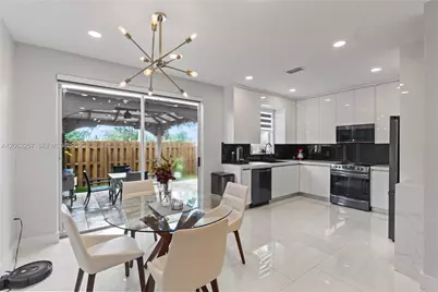 10151 NW 32nd Ter #., Doral, FL 33172 - Photo 10