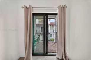 4745 NW 83rd Pkwy, Doral, FL 33166 - Photo 30