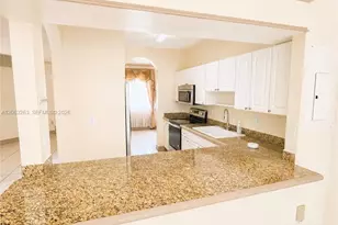 8356 NW 10th St, Miami, FL 33126 - Photo 4