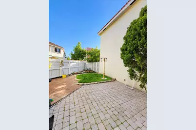 8356 NW 10th St #6D, Miami, FL 33126 - Photo 12