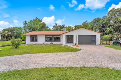 4700 SW 110th Ave, Davie, FL 33328 - Photo 2