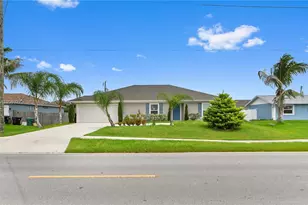 361 SW Thornhill Dr, Port Saint Lucie, FL 34984 - Photo 1
