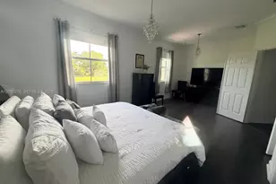 1017 NE 208th St, Miami, FL 33179 - Photo 22