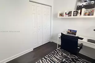1017 NE 208th St, Miami, FL 33179 - Photo 38
