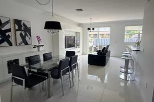1017 NE 208th St, Miami, FL 33179 - Photo 12