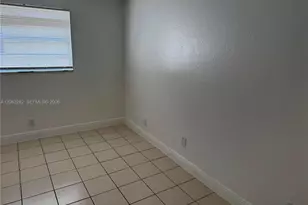 241 SE 9th Ave, Pompano Beach, FL 33060 - Photo 12