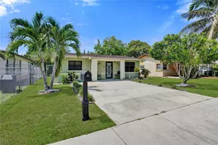 10366 SW 172nd St, Miami, FL 33157 - Photo 2