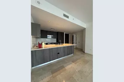 88 SW 7th St #2403, Miami, FL 33130 - Photo 8