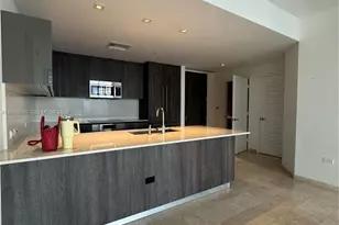 88 SW 7th St, Miami, FL 33130 - Photo 8
