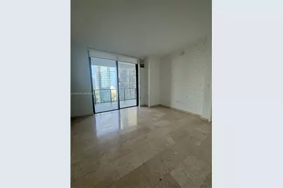 88 SW 7th St #2403, Miami, FL 33130 - Photo 2