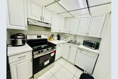 17530 NW 68th Ave #C4012, Hialeah, FL 33015 - Photo 2