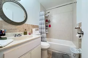 10765 SW 4th St, Sweetwater, FL 33174 - Photo 4