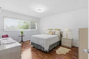 1200 SW 137th Ave, Pembroke Pines, FL 33027 - Photo 14