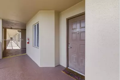 1200 SW 137th Ave #308E, Pembroke Pines, FL 33027 - Photo 4