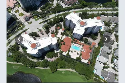 20000 E Country Club Dr #114, Aventura, FL 33180 - Photo 24
