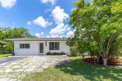 10851 SW 152nd St #---, Miami, FL 33157 - Photo 1