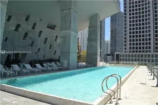 68 SE 6th St, Miami, FL 33131 - Photo 32
