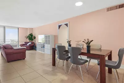 2500 Parkview Dr #812, Hallandale Beach, FL 33009 - Photo 4