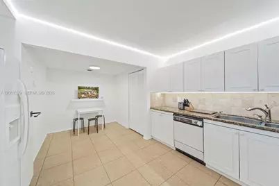 2500 Parkview Dr #812, Hallandale Beach, FL 33009 - Photo 6