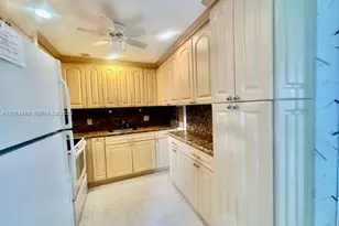 801 SW 133rd Terrace, Pembroke Pines, FL 33027 - Photo 24