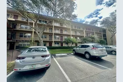801 SW 133rd Ter #105K, Pembroke Pines, FL 33027 - Photo 2