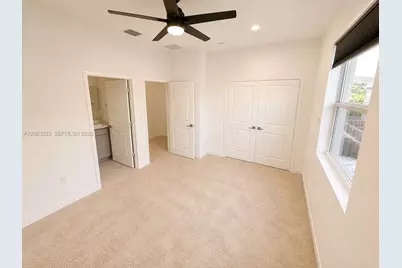 460 NE 4th Ln, Florida City, FL 33034 - Photo 8