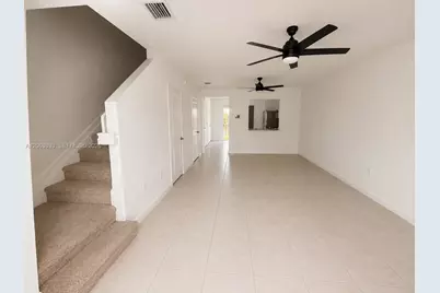 460 NE 4th Ln, Florida City, FL 33034 - Photo 2