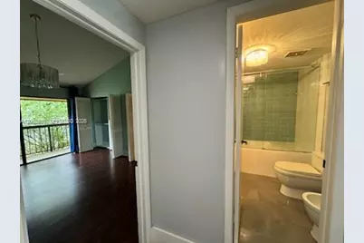 10005 SW 77th Ct, Miami, FL 33156 - Photo 12