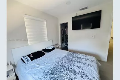 75 SW 18th Ave, Homestead, FL 33030 - Photo 16