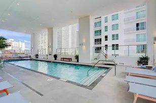 227 NE 2nd St, Miami, FL 33132 - Photo 14