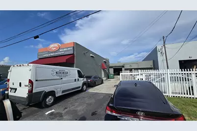 2400 W 3rd Ct, Hialeah, FL 33010 - Photo 2