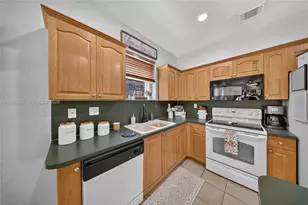 16437 SW 76th Terrace, Miami, FL 33193 - Photo 6